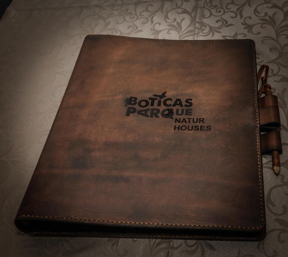 Boticas Parque Natur Houses Bagian luar foto